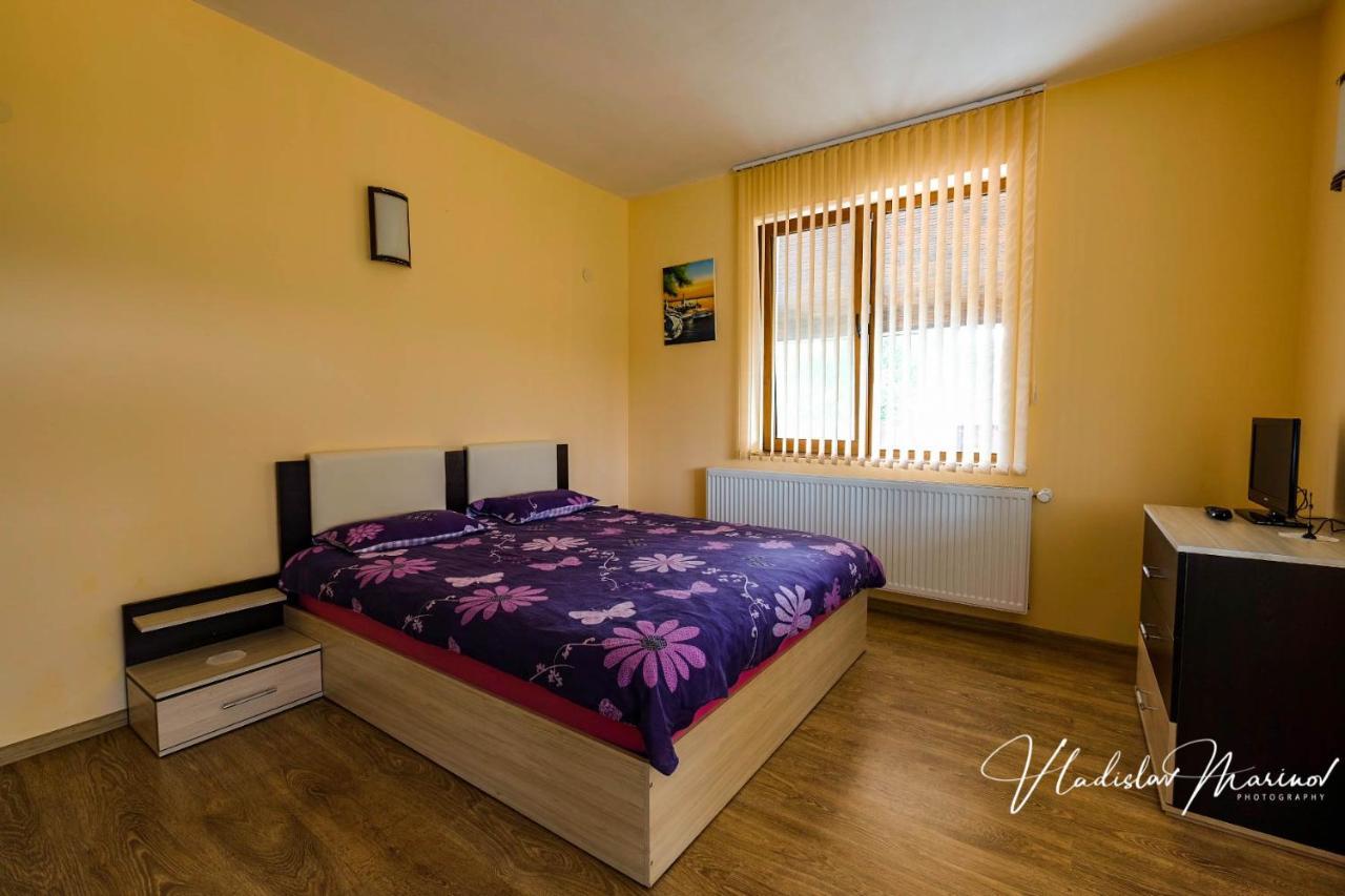 Bachvarovi Villas Triavna Exterior foto